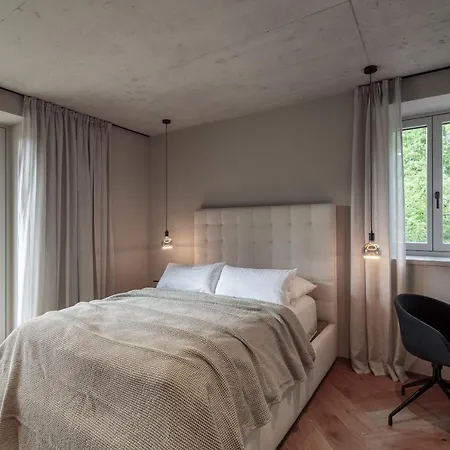 Апартаменти Nice Five Two Мерано